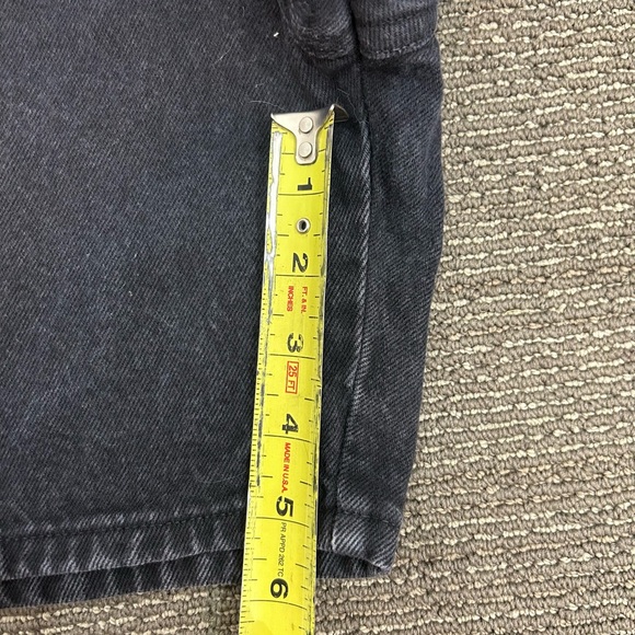 Vintage Calvin Klein Women's Black Denim Shorts Size 8 - Picture 5 of 6